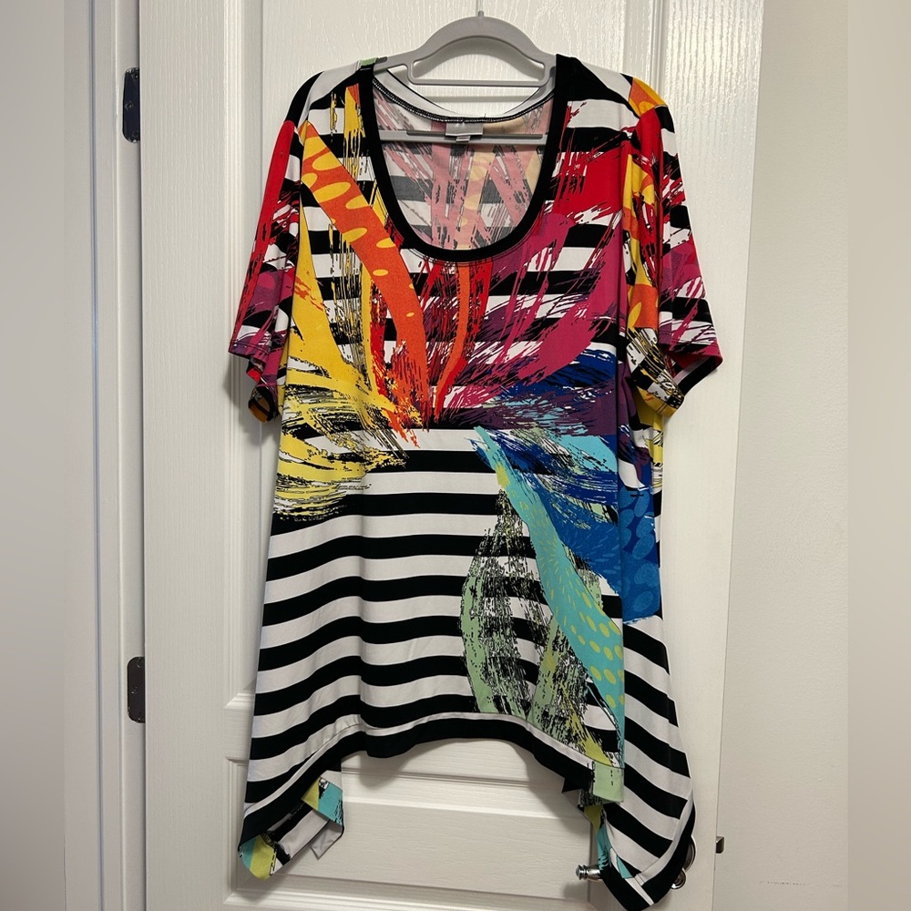 Avenue top, size 18/20